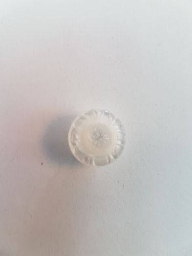 Polyesterknapp øyeknapp hvit blomst 12 mm