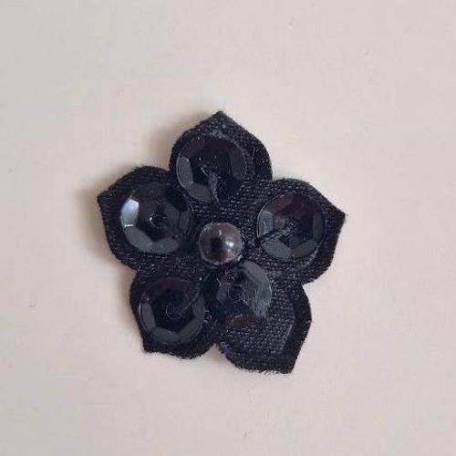 Strykbar blomst med paljetter og perle sort